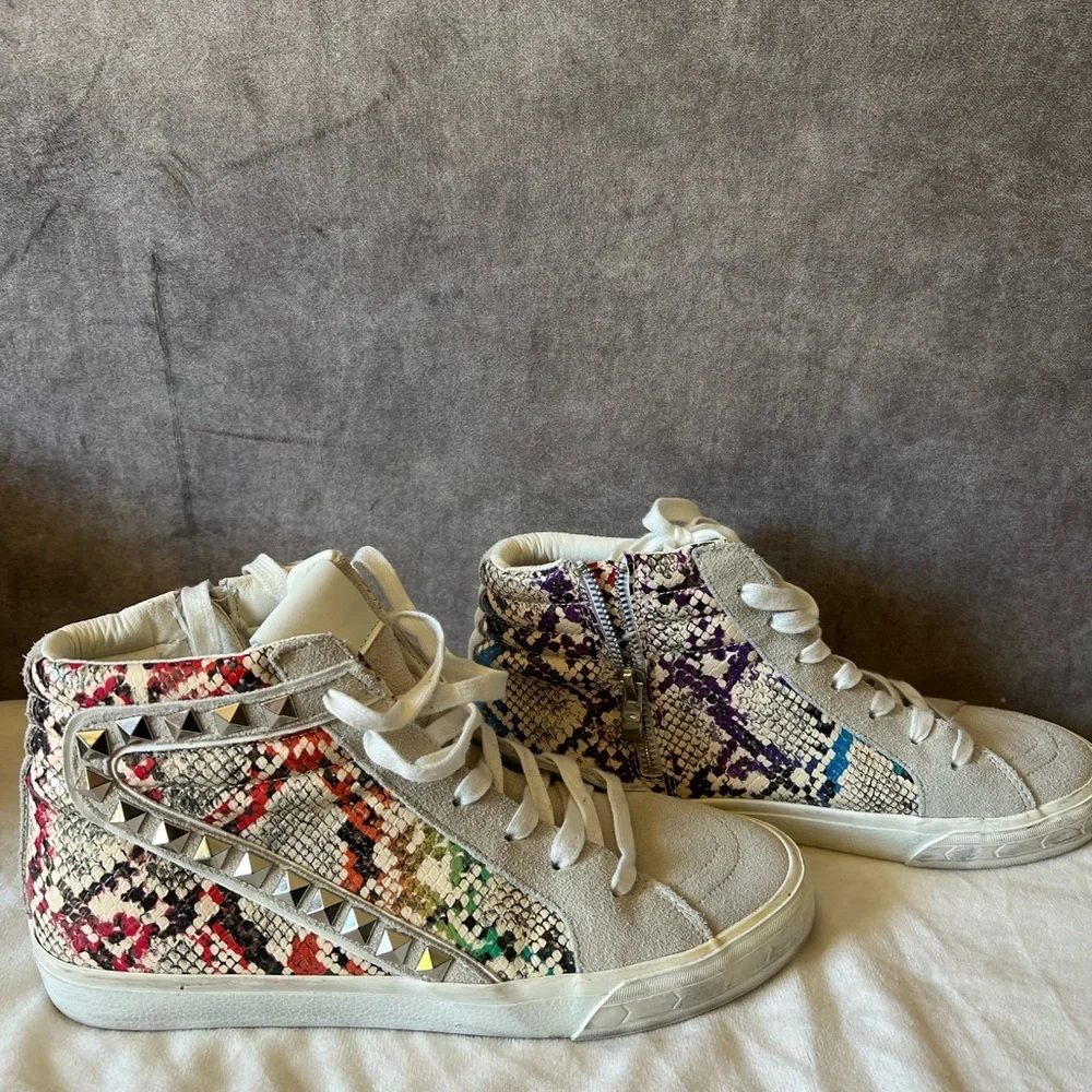Colorful Snake Print High-Top Sneakers